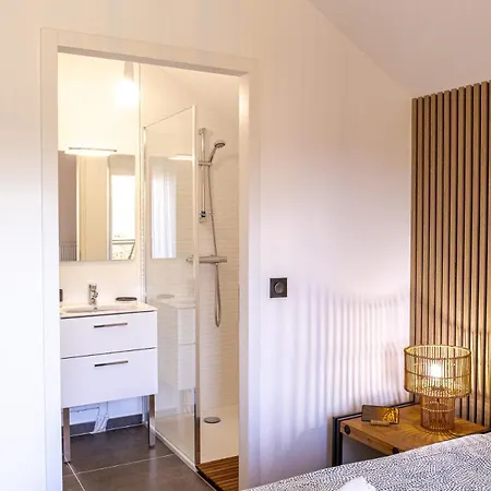 Apartment La Colombe - Bord De Piste Cyclable &