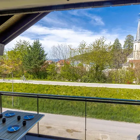 La Colombe - Bord De Piste Cyclable & Apartment
